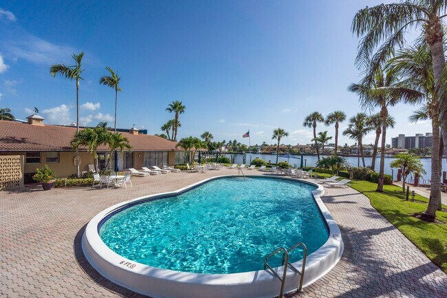 Building Photo - 3351 Spanish Trail