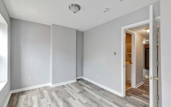 Building Photo - 1711 N Gratz St