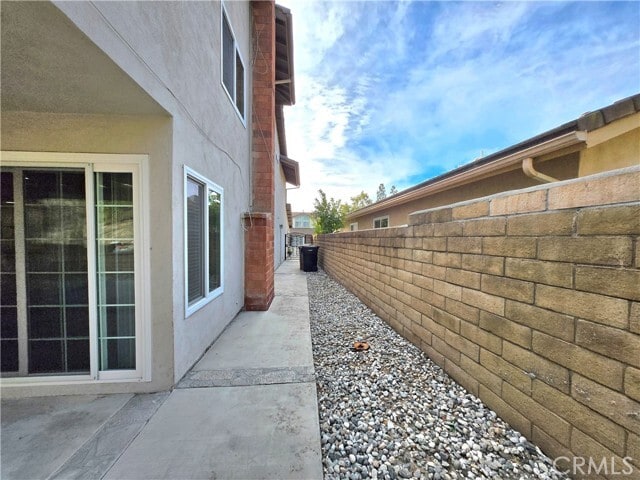 Building Photo - 2173 Seaview Dr