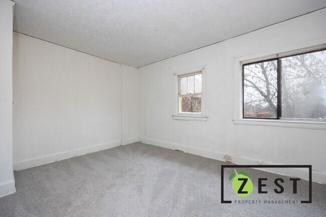 Building Photo - 4016 Hogarth St