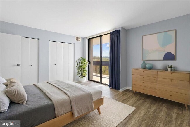 Building Photo - 5300 Holmes Run Pkwy