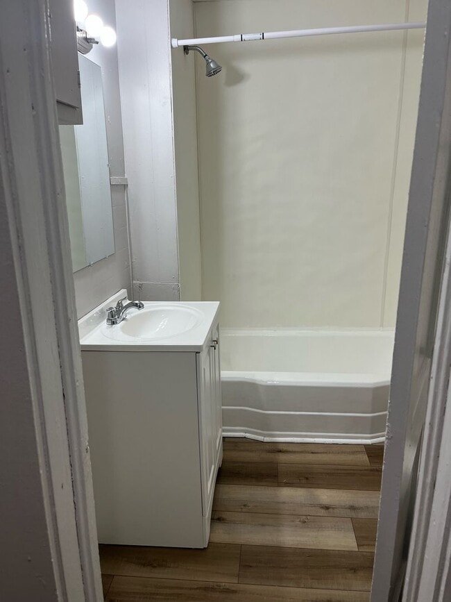 Building Photo - 809 Old Talladega Hwy