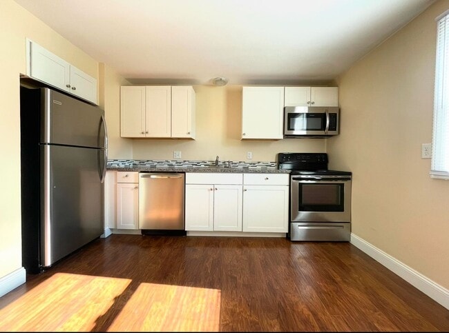 Interior Photo - Luxury lakeside living in Hamburg