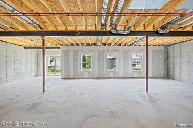 Building Photo - 7453 Village Ct