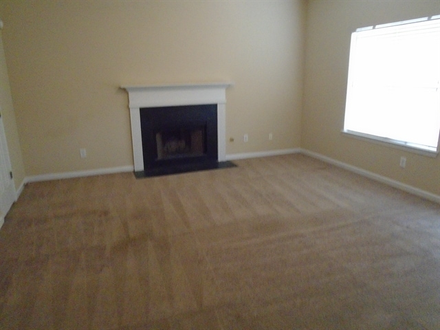 Building Photo - 148 Ventura Trl