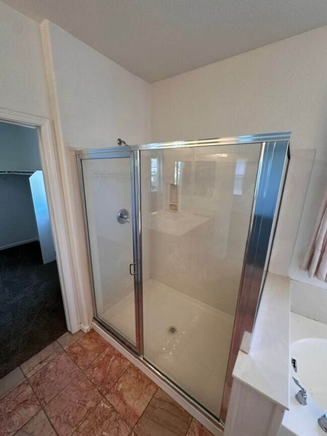 Building Photo - 5663 Lolet Way