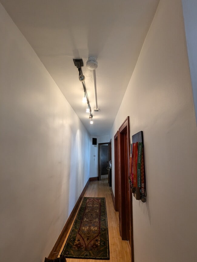 Building Photo - 3332 Colfax Ave S