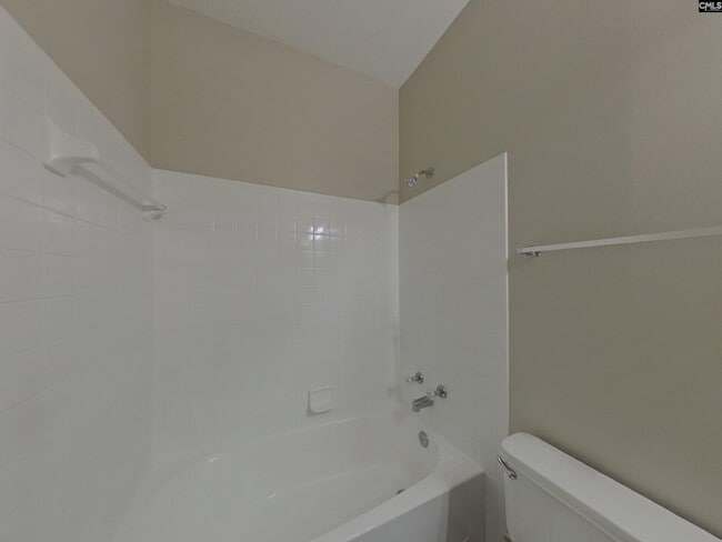 Building Photo - 62 Sweet Thorne Cir