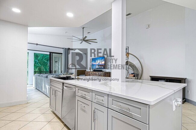 Building Photo - 27020 Adriana Cir