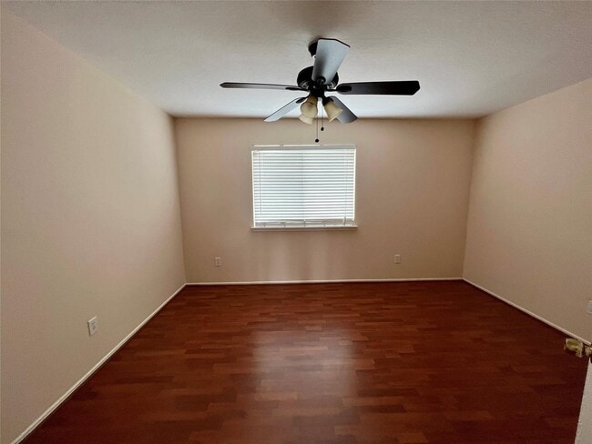 Building Photo - 2211 Ruffian Ln