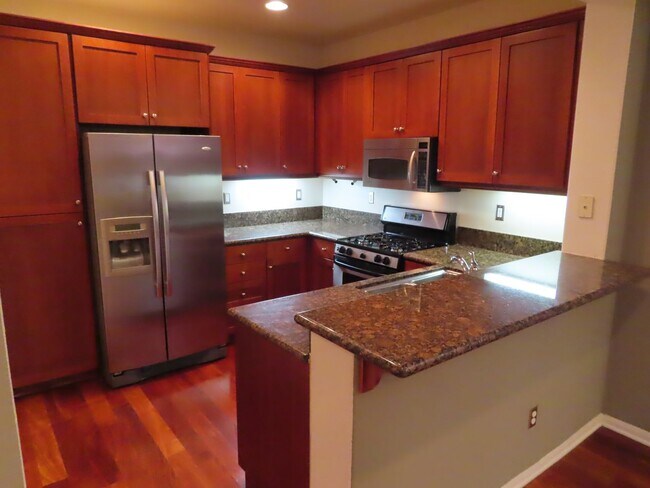 Building Photo - 3125 Harbor Ridge Ln