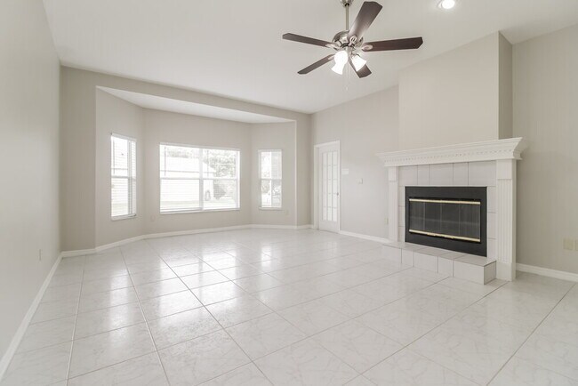 Building Photo - 131 Harwood Cir