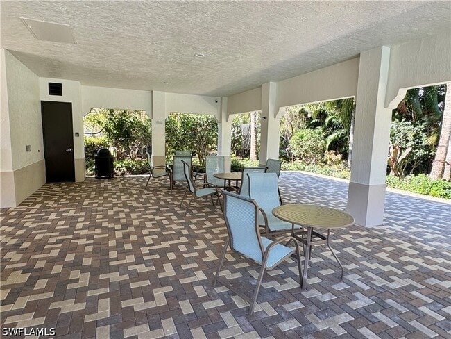 Building Photo - 8984 Madrid Cir