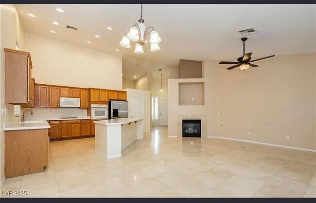 Building Photo - Beautiful 3-Bedroom + Loft Home for Rent in Summerlin!