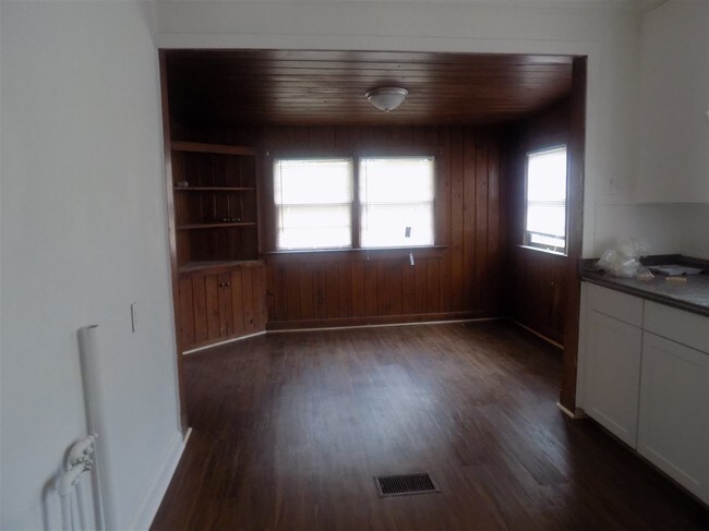 Building Photo - 1316 Stone Rd