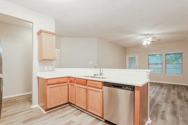 Building Photo - 2826 Trinity Glen Ln