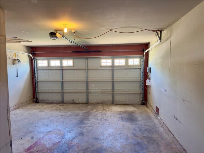 Building Photo - 3640 Bass Loop