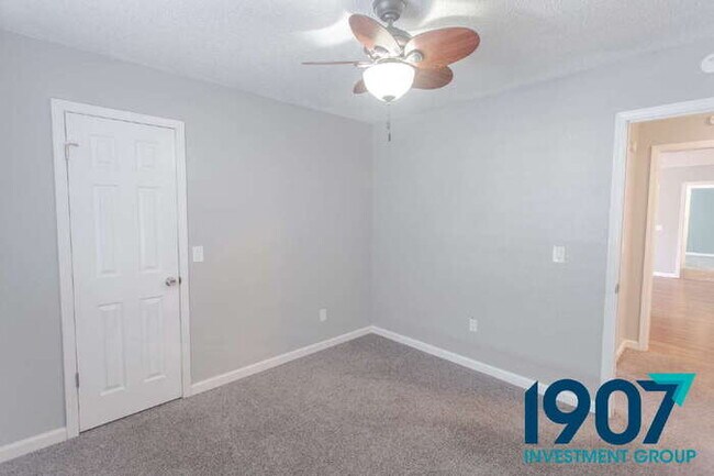 Building Photo - Spacious 4-Bedroom Home in Moore – Stylish Updates & Great Layout!