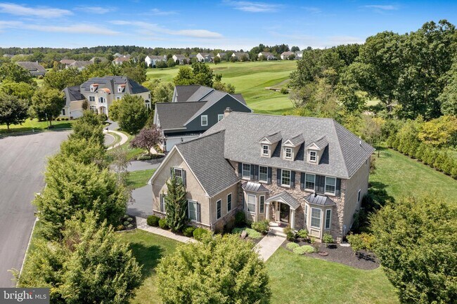 Building Photo - 921 Putting Green Cir
