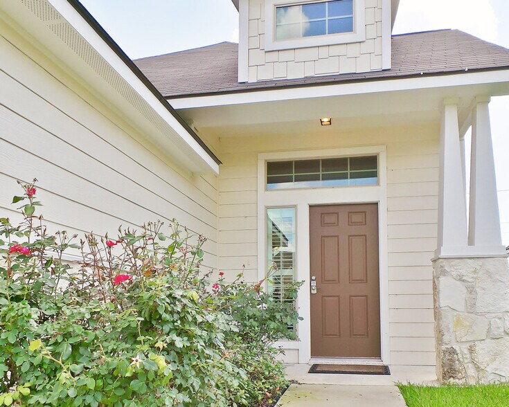 Building Photo - 1002 Venice Dr