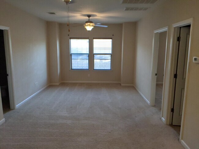 2nd floor Living - 13204 Hymeadow Cir