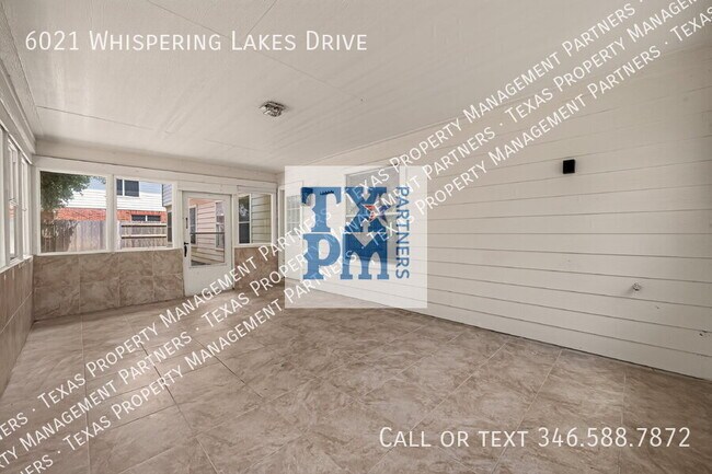 Building Photo - 6021 Whispering Lakes Dr