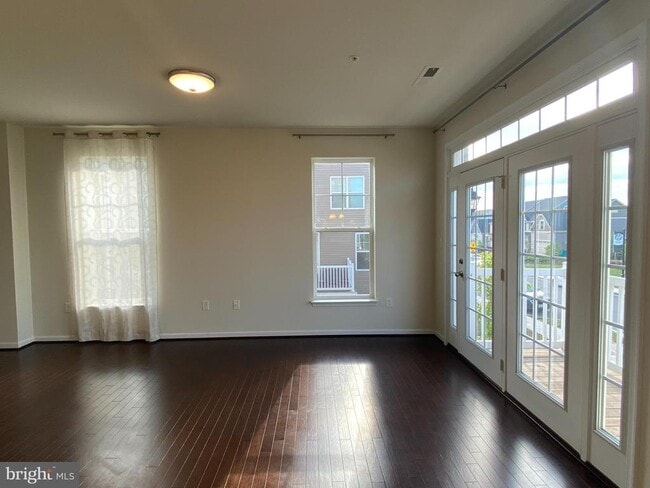 Building Photo - 6173 Margarita Way