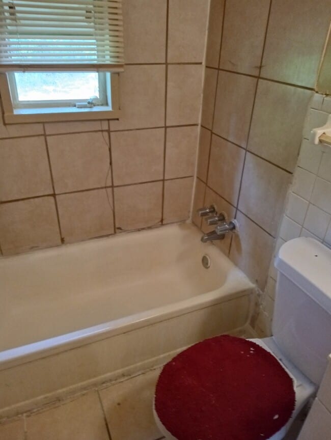 Building Photo - 2166 Pamela Dr