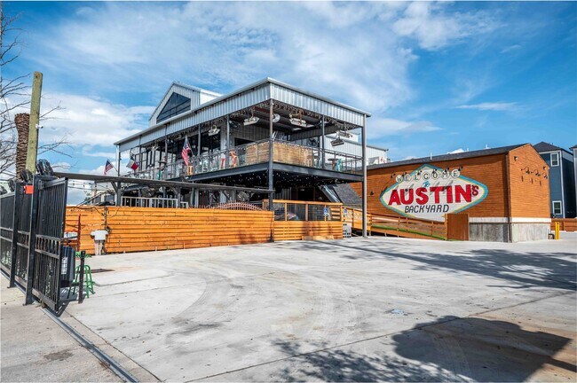 Building Photo - 2471 W 11th St