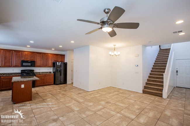 Building Photo - Charming 3Bdm 2.5Ba Home Nestled in a Gate...