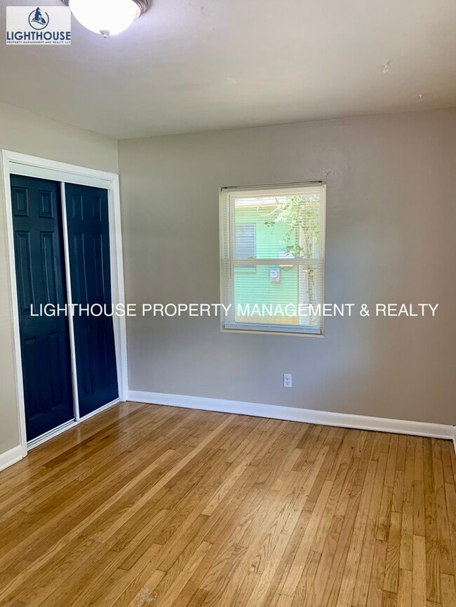Building Photo - Fantastic 3 bed/2 bath home in Edgewood Ma...