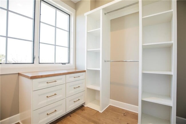 Building Photo - 4111 S Champions Dr