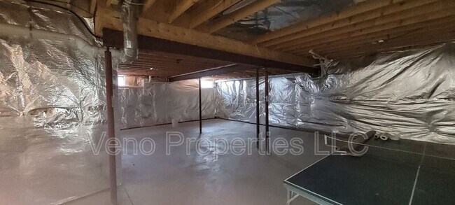 Building Photo - 2057 Rowley Rd