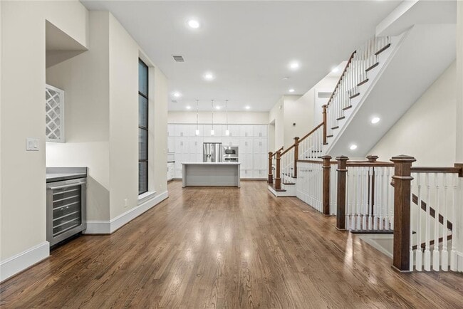 Building Photo - 4813 Caroline St