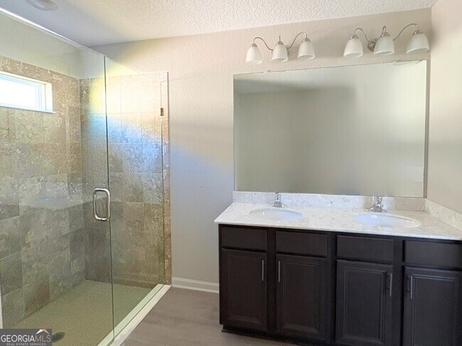 Building Photo - 312 Chinquapin Dr