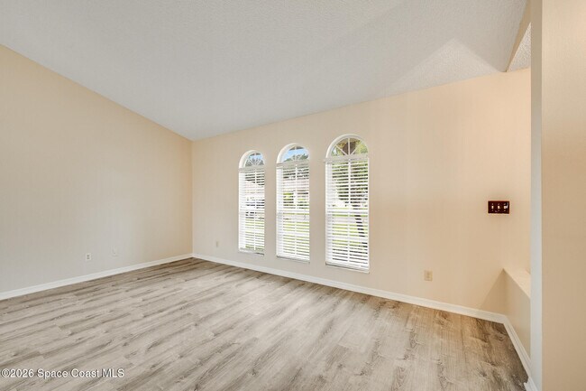 Building Photo - 2540 Wild Wood Dr