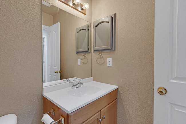 Building Photo - 440 Goldshire Pl