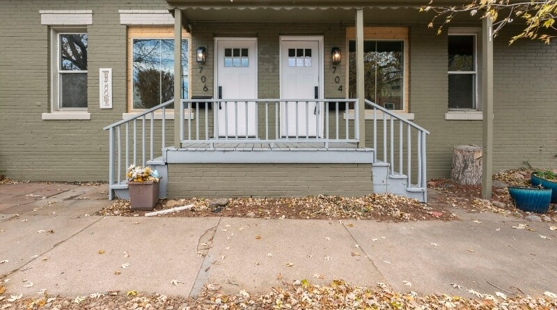 Building Photo - 706 E Dakota Ave