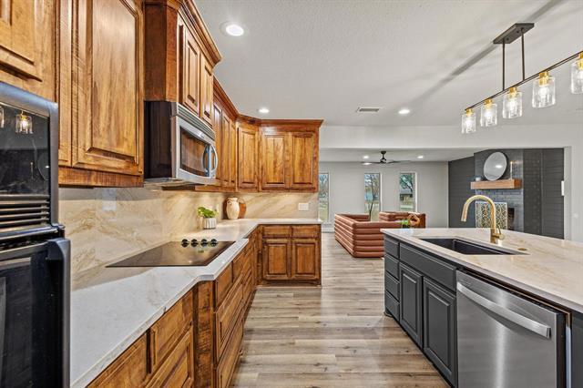 Building Photo - 3327 Carriage Cir