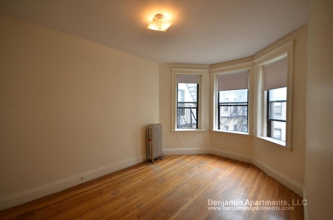 Primary Photo - 1144 Commonwealth Avenue