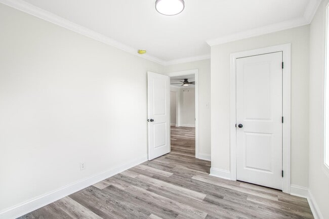 Building Photo - 500 Jackson Ln