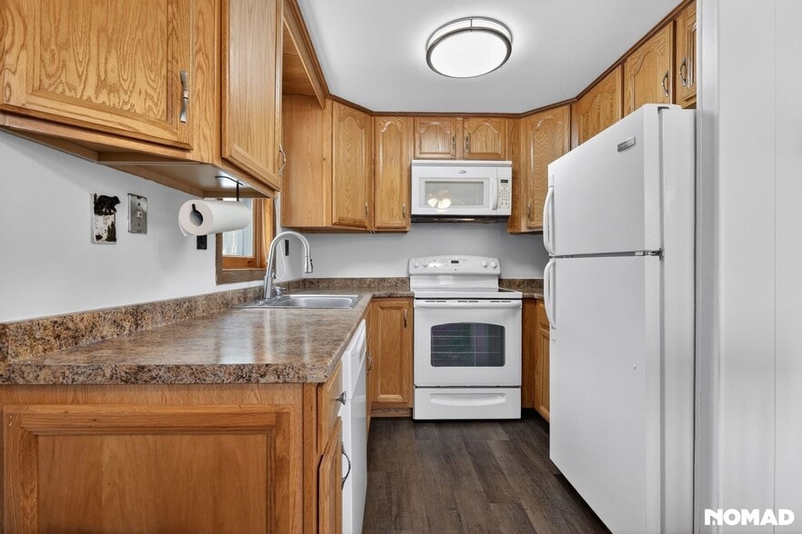 Building Photo - 102 Winding Way