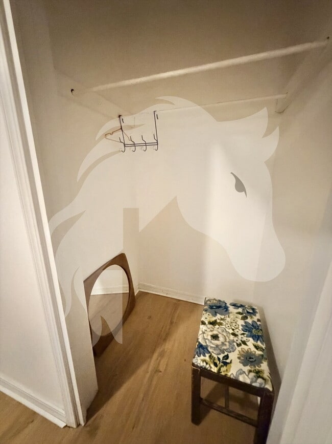 Building Photo - "Furnished 2-Bedroom Enid Retreat with Vintage Charm!"