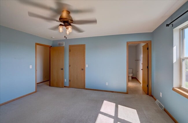 Building Photo - 4735 Valor Way
