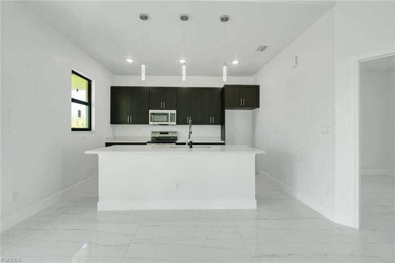 Building Photo - 4725 27th St SW