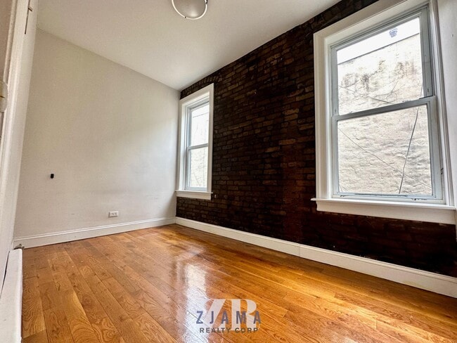 Building Photo - 236 New York Ave