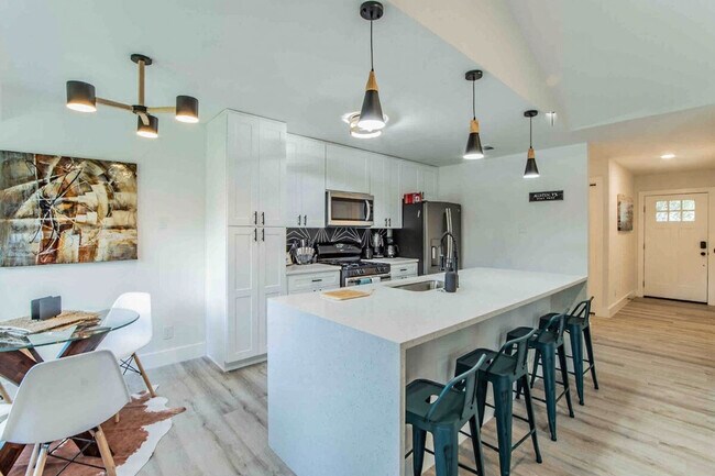 Building Photo - 7500 Rio Pass