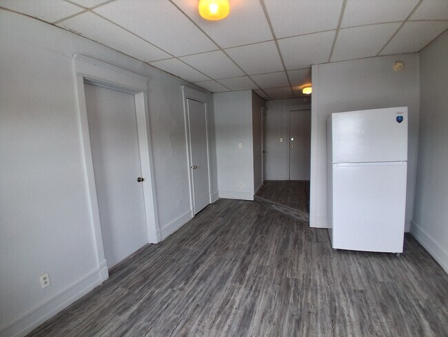 Building Photo - 425-3C Vermilion-N