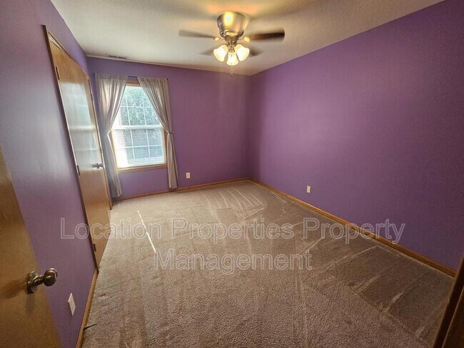 Building Photo - 4104 Saddlehorn Dr