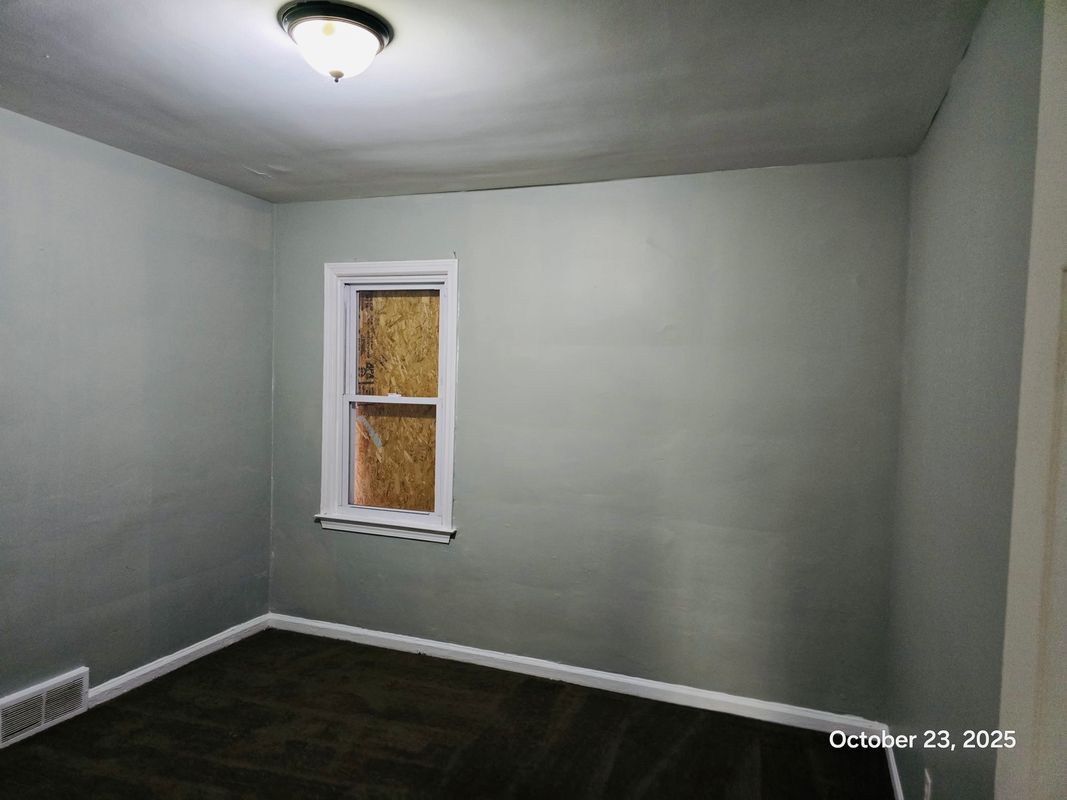 Building Photo - 11466 Somerset Ave